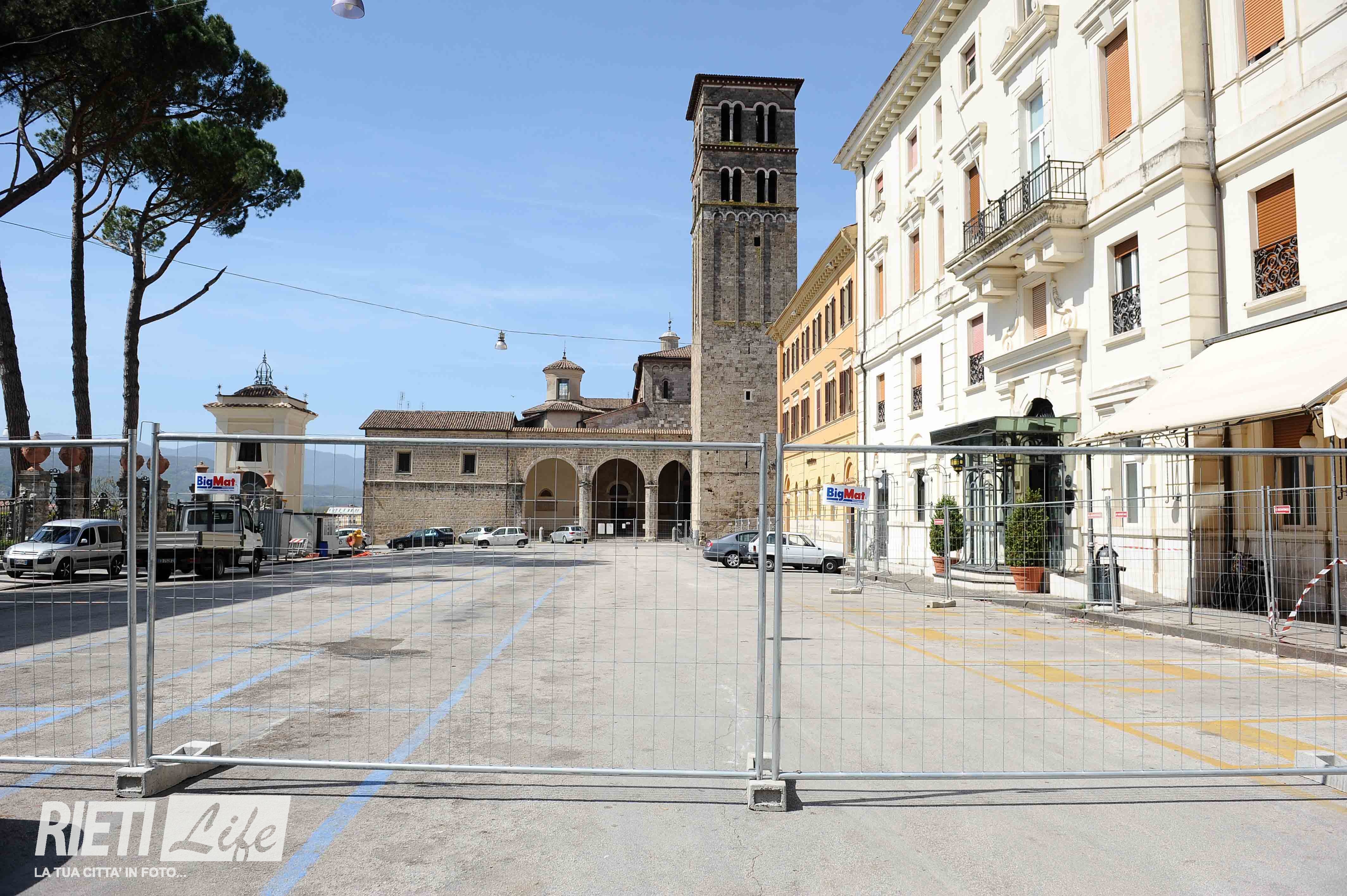 PLUS, PIAZZA CESARE BATTISTI TRANSENNATA Rieti Life PLUS, PIAZZA CESARE BATTISTI TRANSENNATA Rieti Life