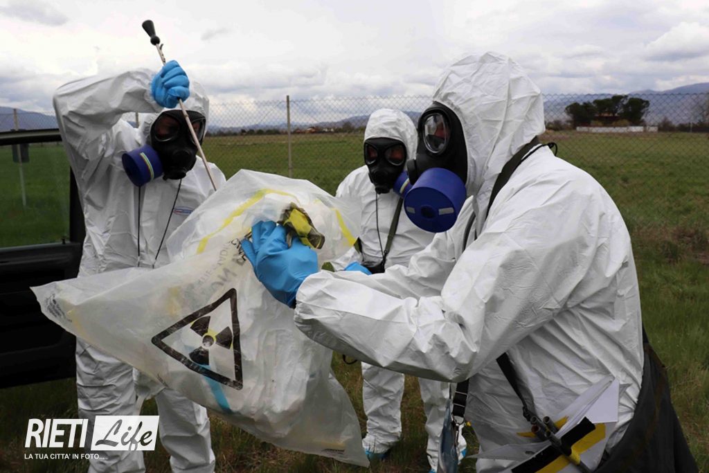 FOTO Prevenire e riconoscere minacce di contaminazione, il corso