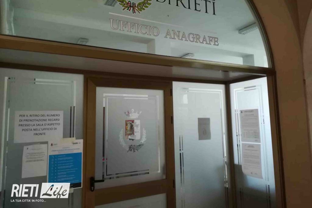 "Carta di identità, devo rinnovarla ma nessuno risponde ai numeri di