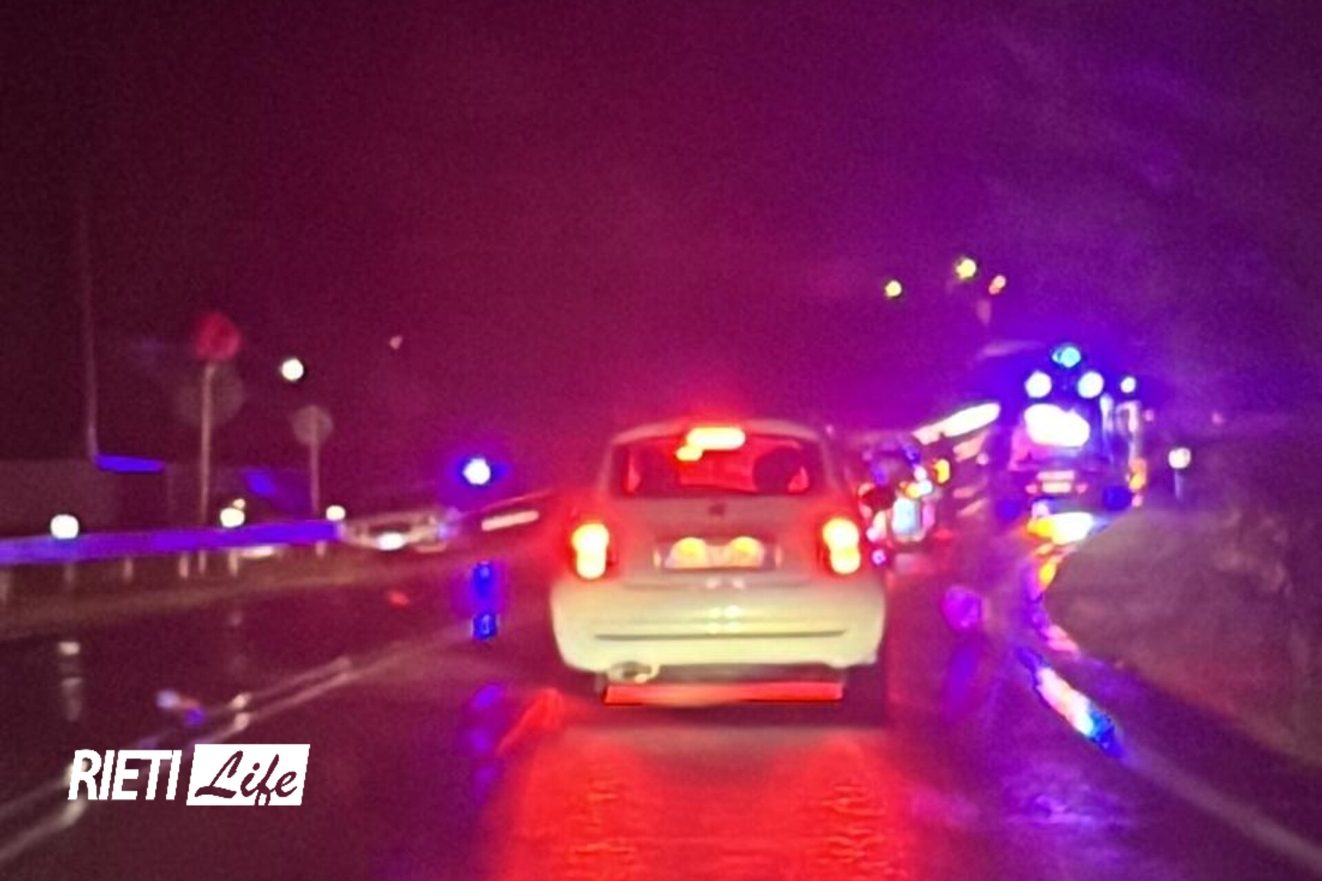 altro-incidente-sulla-salaria-a-borgo-quinzio-auto-fuori-strada